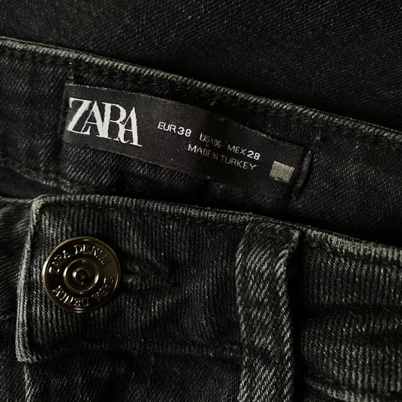 Zara Stretch High Rise Crop Denim - Picture 3 of 3